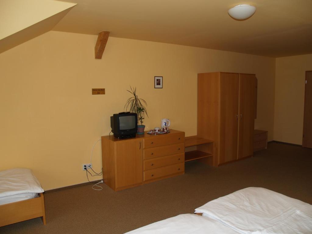 Motel U Krbu Vestec  Kamer foto