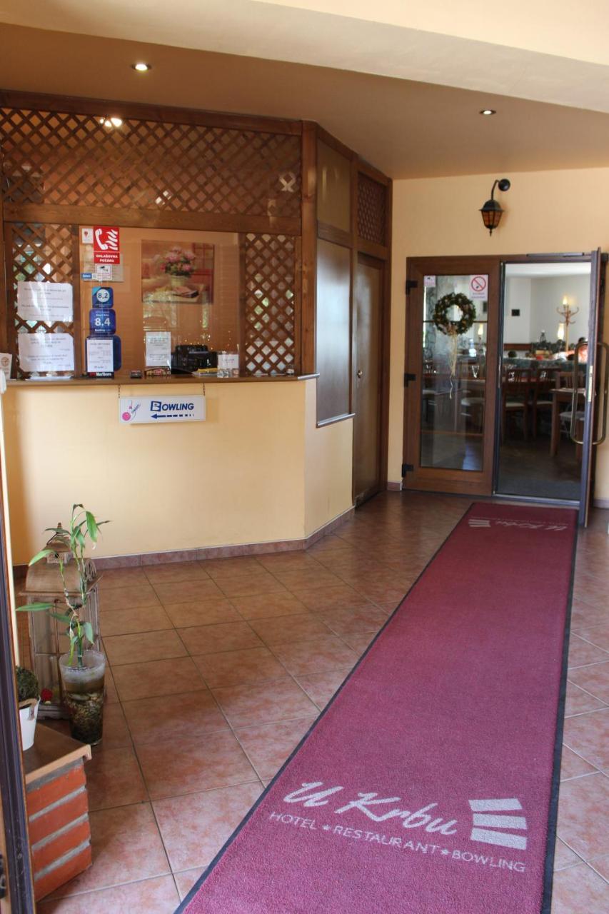 Motel U Krbu Vestec  Buitenkant foto